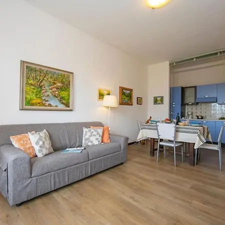 Apartment Ruscelli 2 2 People Practicality And Comfort *
